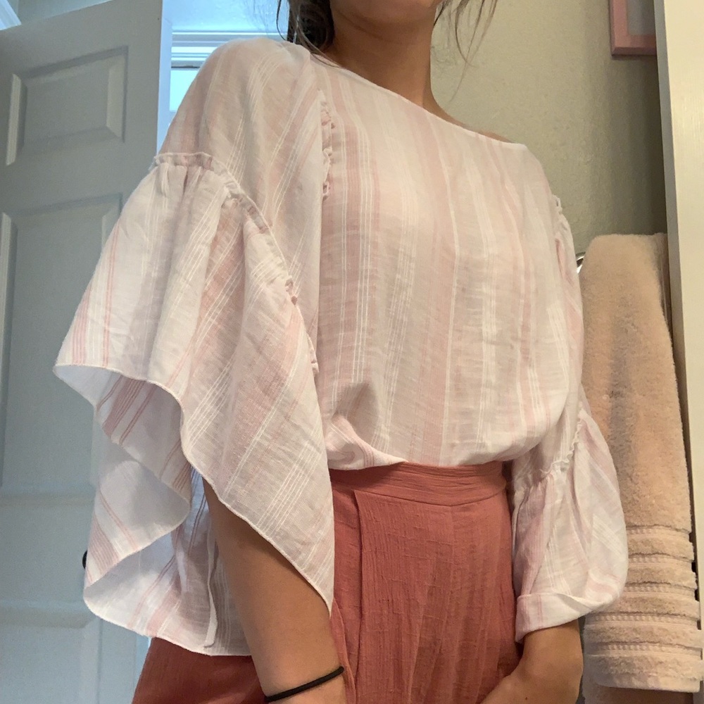 crop top flare shirt